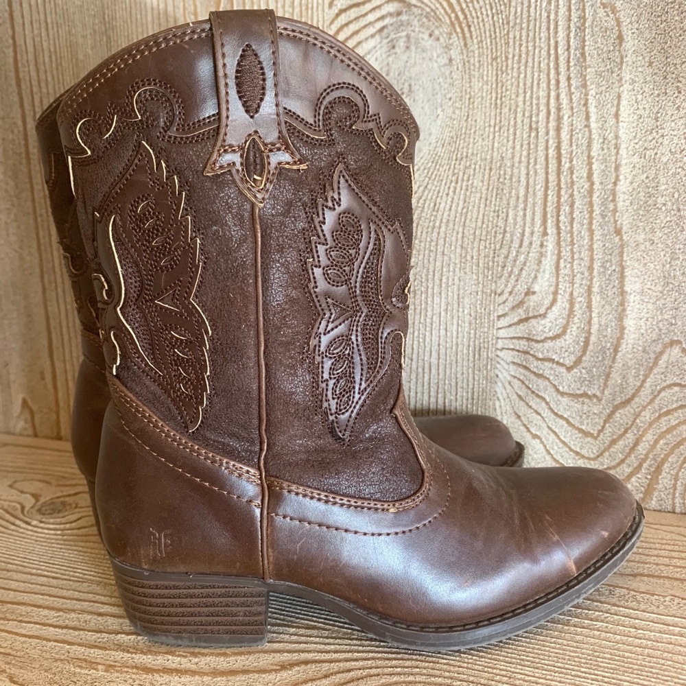 FRYE Girl’s Carson Firebird Brown Cowgirl Boots - Picture 6 of 13